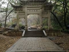 -灵岩山风景区