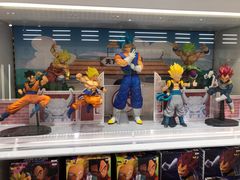 -泡泡玛特POPMART(蓝色港湾店)