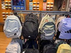 -adidas(正佳广场店)