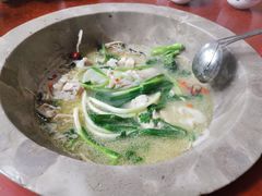 -姚记抚仙湖石锅鱼庄