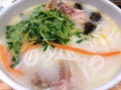 鸡汤米线-云海肴·汽锅鸡·云南菜(广安门天虹店)