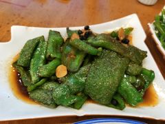 -石磨豆花家常菜·牦牛排土火锅
