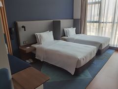 -珠海拱北口岸智选假日酒店