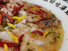 -江渔儿酸菜鱼·拔草餐厅(虎门君乐汇店)