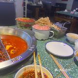 小姐姐们很漂亮啊 上菜速度非常快，10分钟全部上来