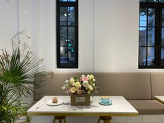 -Fridi Patisserie Cafe