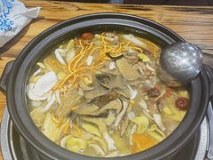 -菌之家·专业纯野生菌火锅·特色炒菌