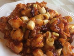 -鑫巴蜀小镇 · 水煮鱼专研店(玉桥店)
