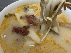 -郑享吃烧烤烩面(红专路店)