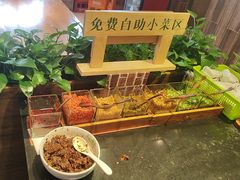 -呷佬·长沙手工米粉(金沙江路店)