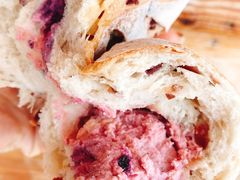 蓝莓三角芝士-Juicy Bakery(大学路店)