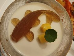 -醉辉皇上海之巅(上海中心大厦店)