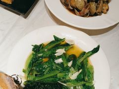 -肥肥虾庄·金牌油焖大虾(首义路店)