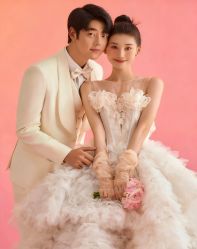 -喜爱高定婚纱摄影