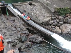 -安吉龙王山峡谷漂流