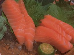 厚切三文鱼-肉魁屋·烧肉·烧鸟·酒场(高新店)