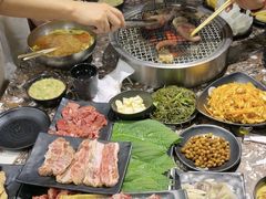 -啊美丽炭火烤肉(滑翔一店)