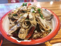 -冶建镜子·老南昌大排档·江西虾王(总店)