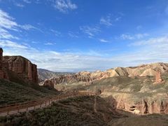 -冰沟丹霞旅游景区