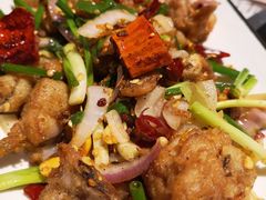 椒盐牛蛙-虾弄弄海派小龙虾·牛羊蝎子火锅