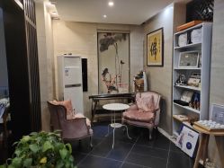 -威思丽高温瑜伽会馆