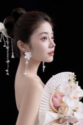 -喜爱高定婚纱摄影