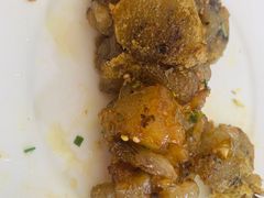 油煎山芋粉块-胡老三家土菜馆·老店地方特色菜·招牌茅山地锅老鹅