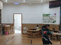 -七天萌宝·玛利娅蒙特梭利国际儿童之家(夏驾汇校区)