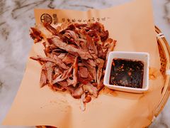 拆骨肉-唐山宴百姓府邸院落中餐