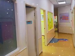 -瑞思少儿中心·少儿英语素养启蒙(勒泰直营校区)