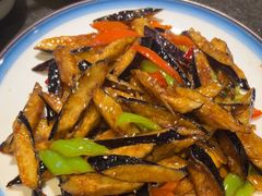 -靠山屯东北农家菜(八龙桥雅苑店)