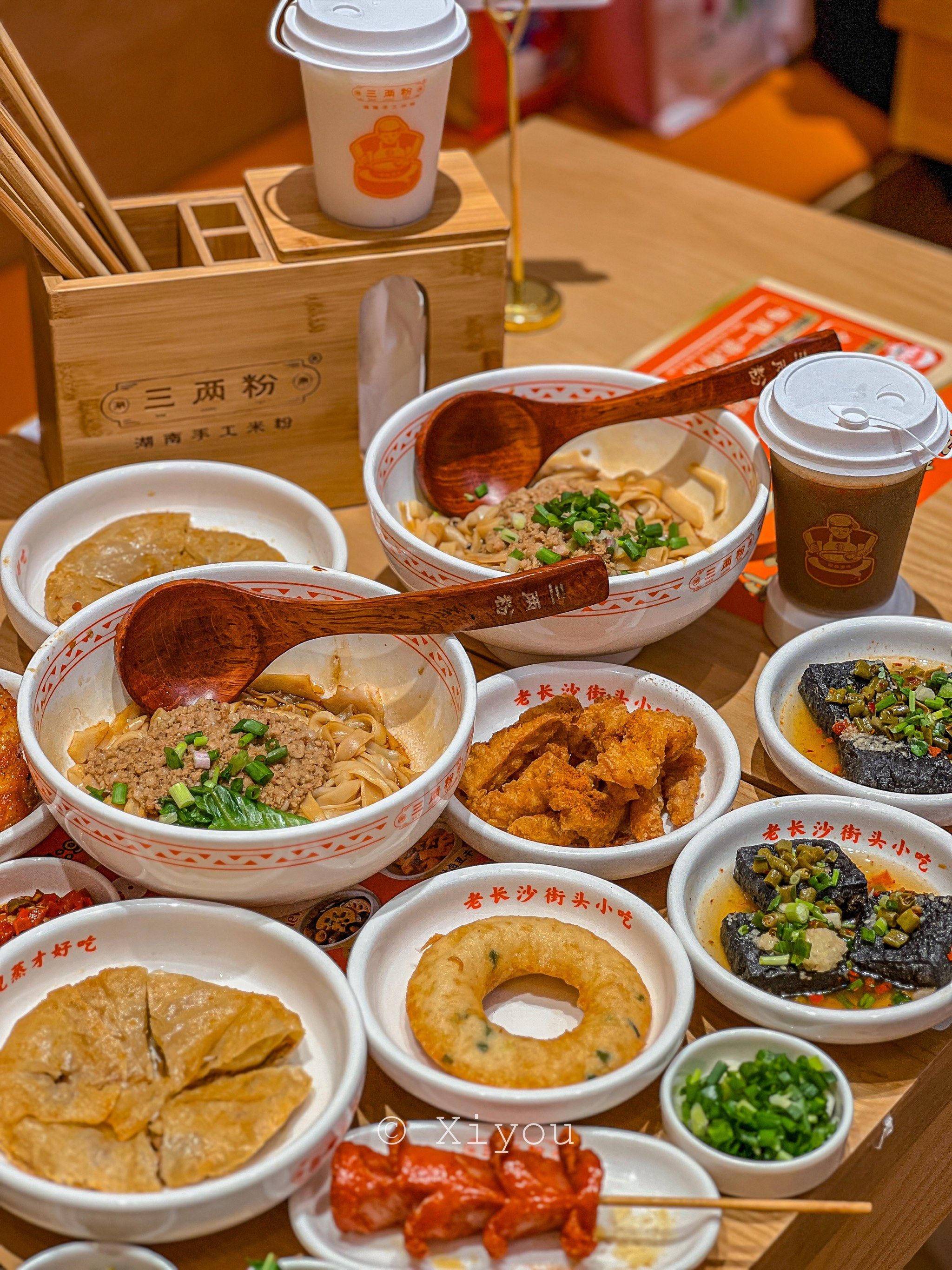 广州!老长沙的小吃美食被他拿捏了