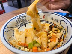 -陇上秦轩西安biangbiang面(朝龙汇店)