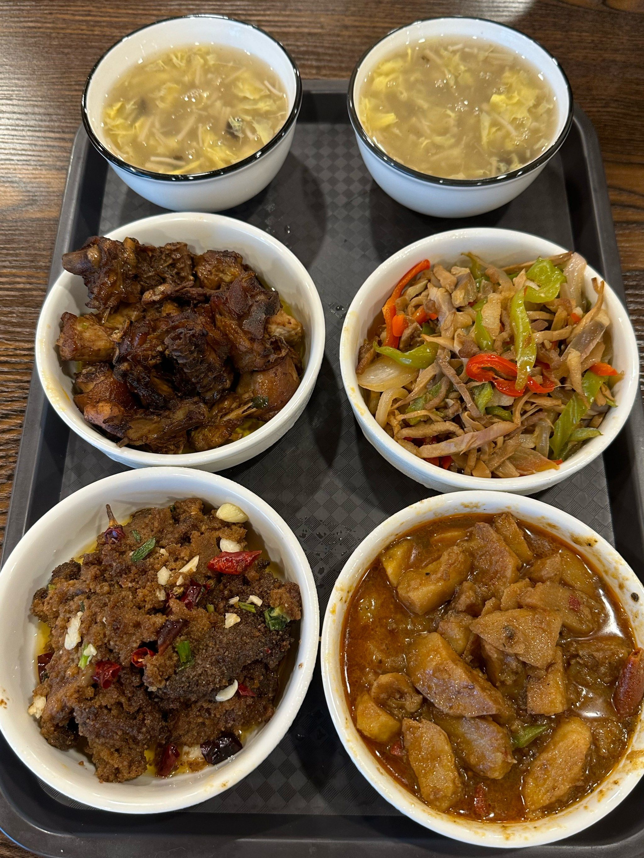 朱岗附近的快餐!2荤2素!20➕