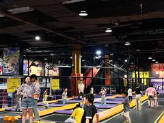 -Tenker Club弹刻极限主题公园 · 蹦床 · 团建 · 生日派对(大关店)