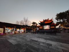 -鲁镇