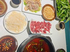 -贵府酸汤牛肉火锅·贵州老字号(飞山街店)