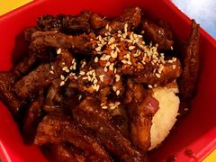 牛肉盖饭-Smoke resto