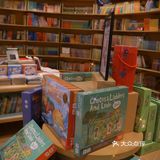  那是书里的香气啊，如同春日的樱花一样