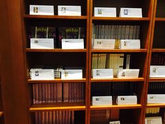 -外研书店(北京外国语大学西校区北外国际大厦店)