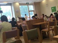 大堂-德克士(信誉楼店)