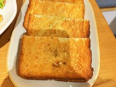 咖椰吐司-HELLO 27 意面·沙拉·帕尼尼