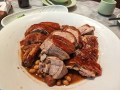 -蝴蝶里·粤菜·点心(滨江龙湖店)