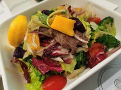 烤阿根廷牛肉配时令鲜果混合蔬菜-Deer Park鹿园西餐(仁恒置地广场店)