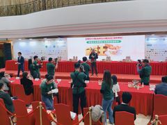 -深圳富苑皇冠假日套房酒店