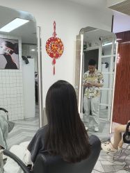 -米娜护肤造型