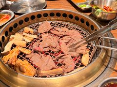 -一品诚记烤肉(大连柏威年购物中心店)