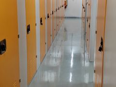 -安东易迷你自助仓储寄存仓库(顾戴路店)