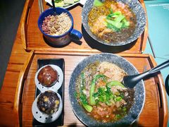 -八月美食小馆(银泰城总店)