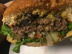 -HIGH FIVE哈福手工汉堡(桂林路店)